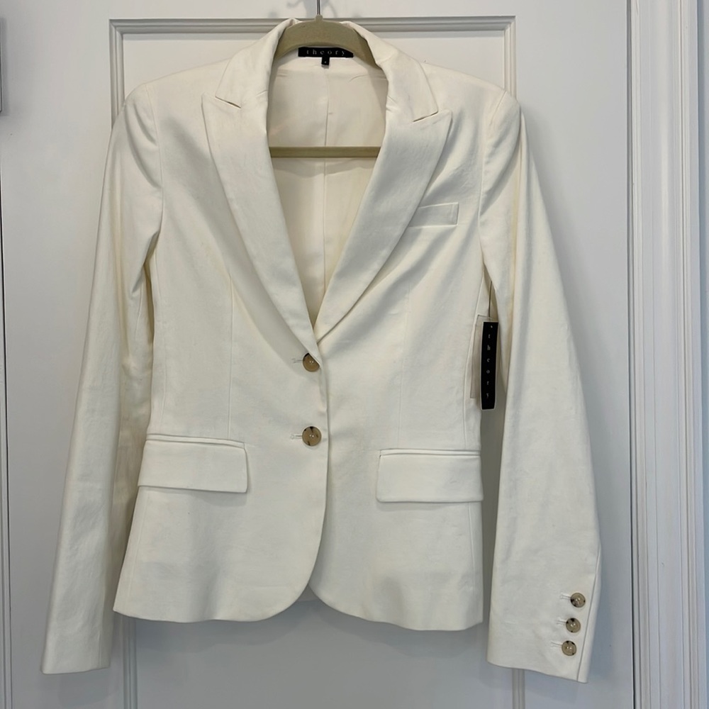 New with tags, white Theory cotton blazer